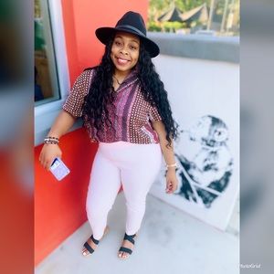 Meet your Posher, Alexus